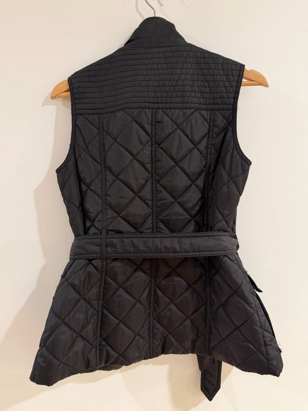 Banana Republic Black Quilted Belted Vest XS Petite - Picture 3 of 10